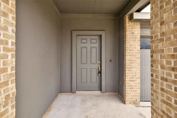 416 Escondido CIR, San Marcos, TX 78666