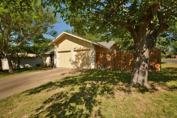 9410 E Meadow Vale, Austin, TX 78758