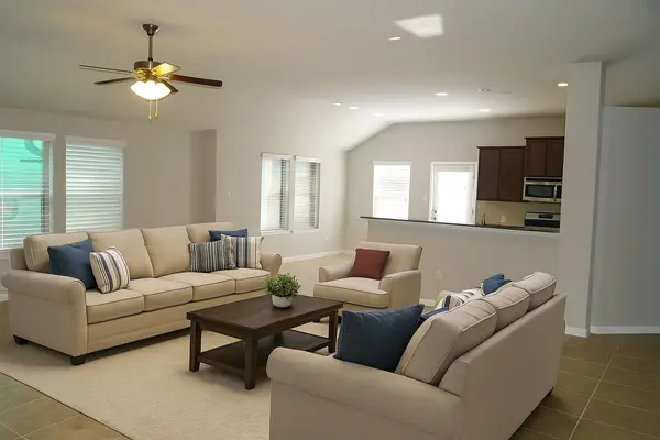 299 Clear Springs HOLW, Buda, TX 78610