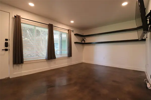2200 Dickson DR #124, Austin, TX 78704