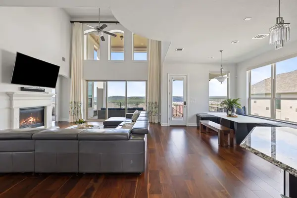 2301 Fossetta VW, Leander, TX 78641