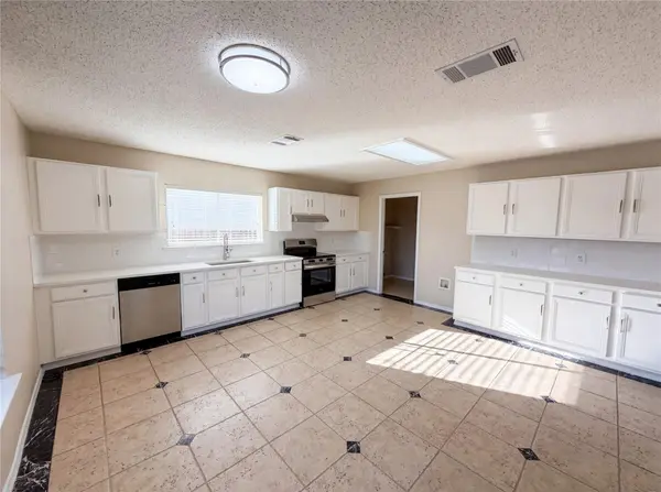 2727 High Point DR, Round Rock, TX 78664