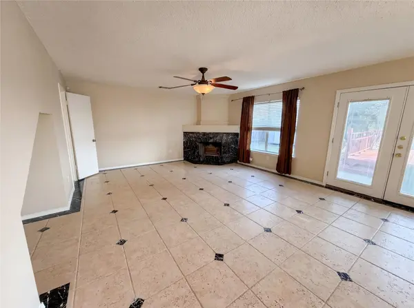 2727 High Point DR, Round Rock, TX 78664