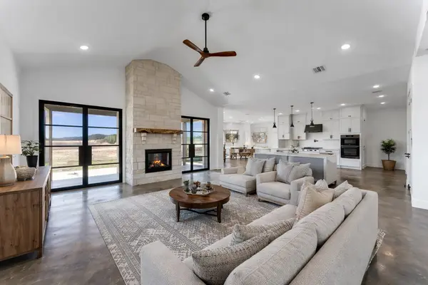 138 Cloudwood Ranch RD, Briggs, TX 78608