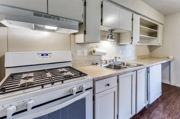 620 S 1st ST #103, Austin, TX 78704