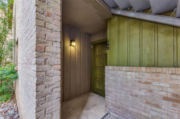 620 S 1st ST #103, Austin, TX 78704
