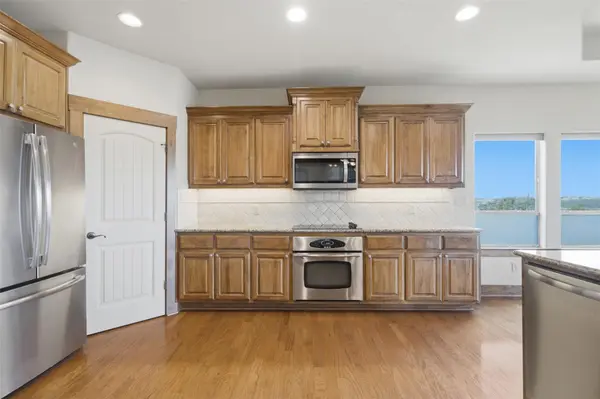 700 Augusta CIR N, Point Venture, TX 78645