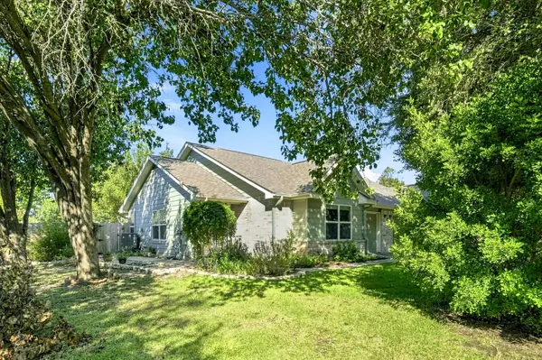 196 Prairie Springs LOOP, Georgetown, TX 78626