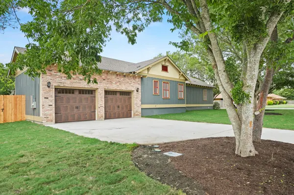 608 Cibilo ST, Lockhart, TX 78644
