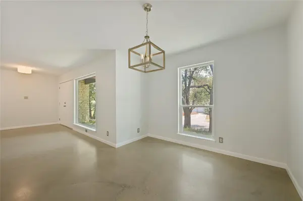 2500 Candlewood CT, Austin, TX 78741