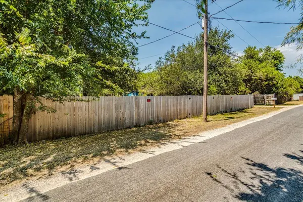 248 Chaparral DR, Liberty Hill, TX 78642