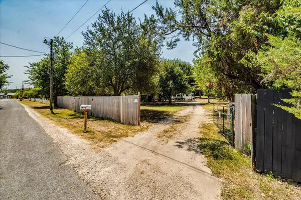 248 Chaparral DR, Liberty Hill, TX 78642