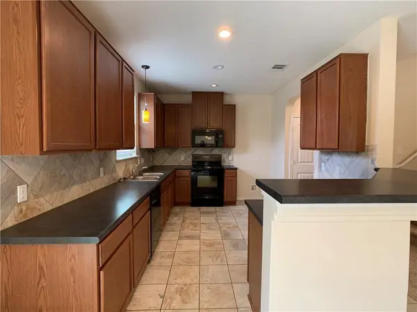 133 Gina DR, Kyle, TX 78640