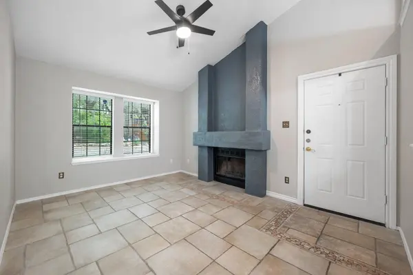 4303 Creek Ledge #B-1, Austin, TX 78731
