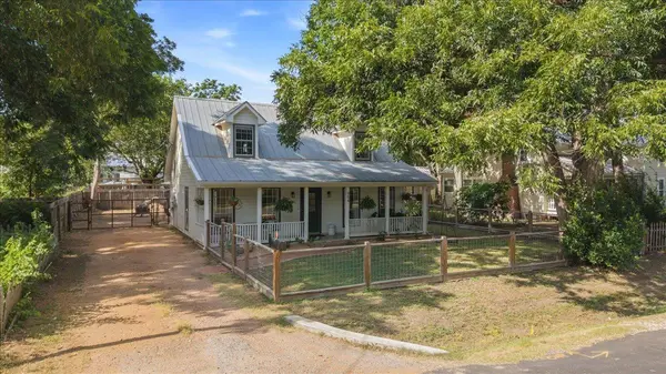 904 Spring ST, Bastrop, TX 78602