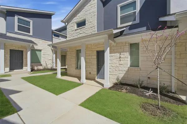 500 Municipal DR #301, Leander, TX 78641