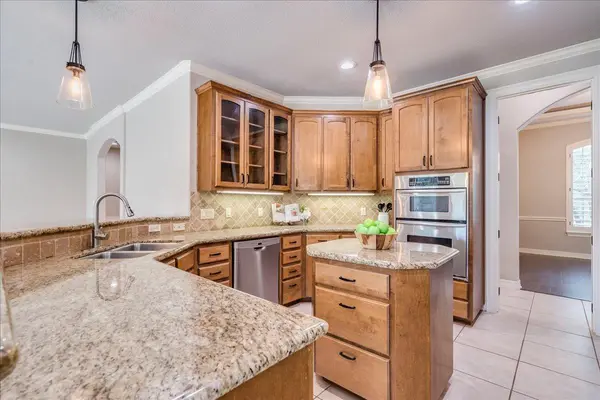 103 Silverstone DR, Georgetown, TX 78633