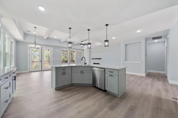 106 Halawa CT, Bastrop, TX 78602