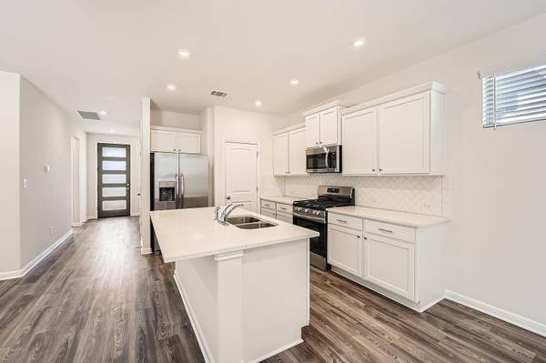200 Weaver LN, Bastrop, TX 78602