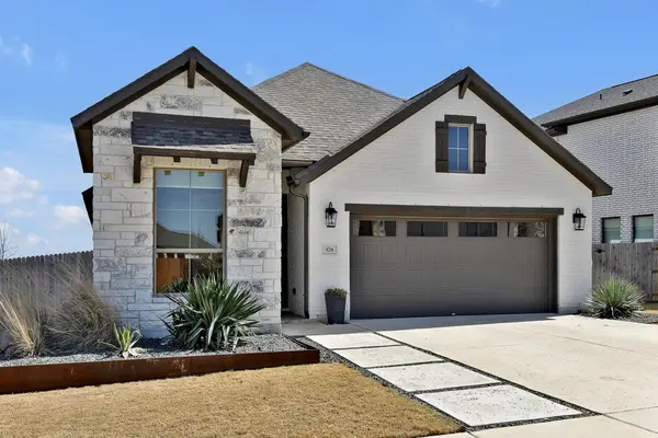378 Carpenter Hill DR, Buda, TX 78610