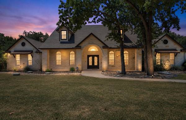 140 Oak Plaza DR, Georgetown, TX 78628