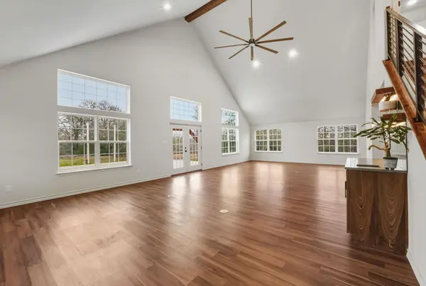 20808 Sandy Brown LN, Webberville, TX 78621