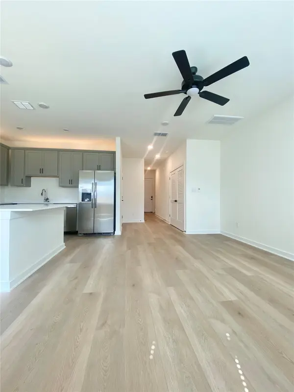 700 Horseshoe DR #101, Leander, TX 78641