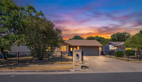 11210 Henge DR, Austin, TX 78759