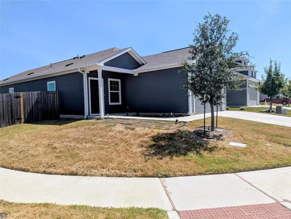 1112 Minnow LN, Bastrop, TX 78602