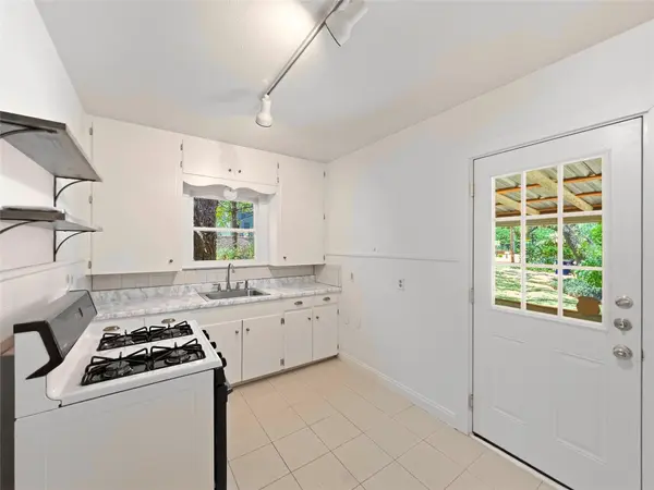 1407 Drake Ave, Austin, TX 78704