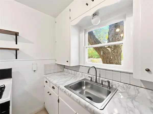 1407 Drake Ave, Austin, TX 78704