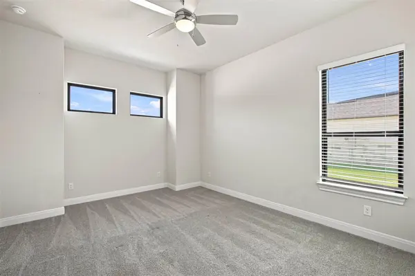 145 McNaughton DR, Liberty Hill, TX 78642