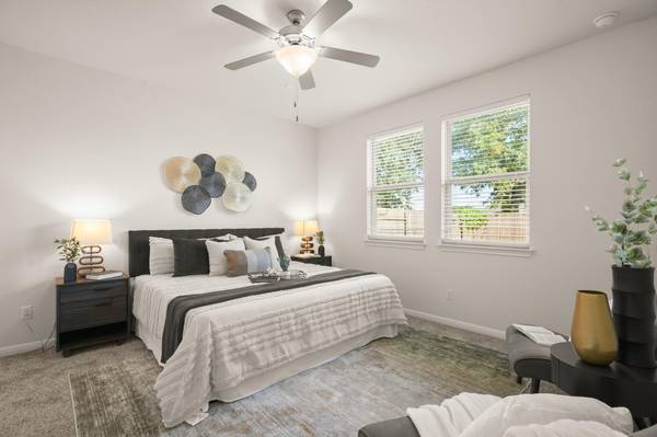 152 MOUNTAIN VALLEY ST, Georgetown, TX 78628
