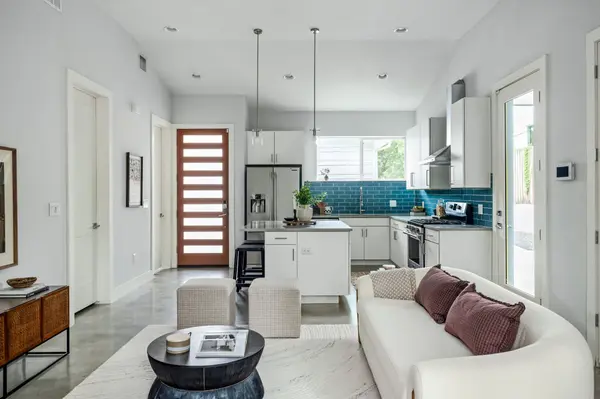 1703 Perez ST #2, Austin, TX 78721