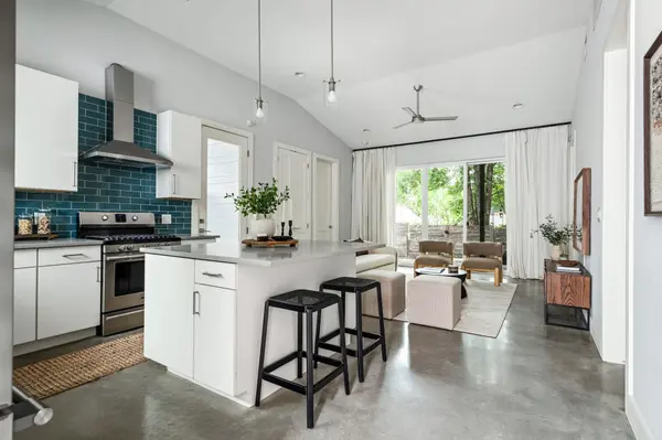 1703 Perez ST #2, Austin, TX 78721