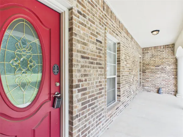 108 Deer Ridge DR, La Vernia, TX 78121