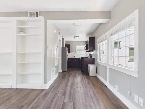 404 W 51st ST #B, Austin, TX 78751