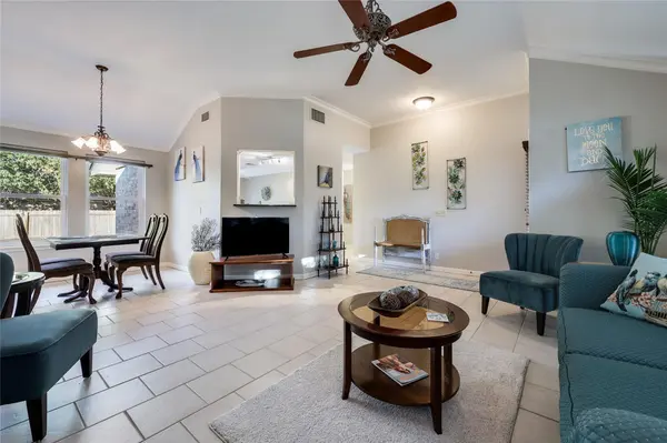 2002 Brook HOLW, Cedar Park, TX 78613