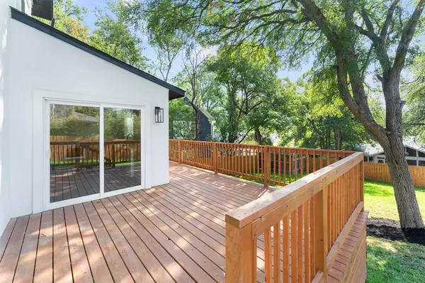 3301 Duval ST, Austin, TX 78705