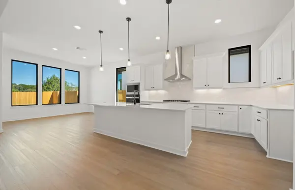 390 Muddy Creek WAY, Kyle, TX 78640