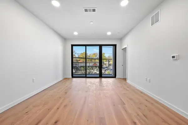 2209 S 1st ST #218, Austin, TX 78704