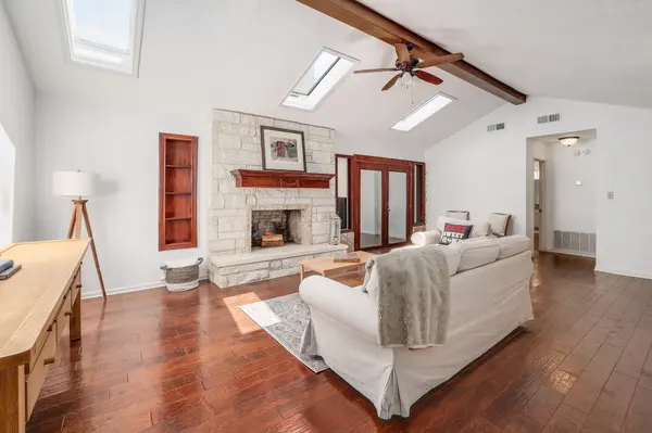 602 Meadowbrook DR, Georgetown, TX 78628