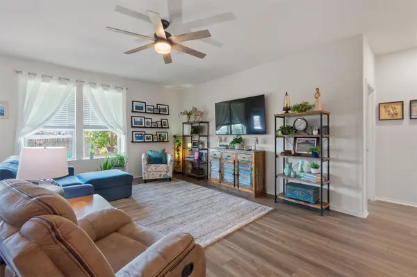 1941 T H Johnson DR, Taylor, TX 76574