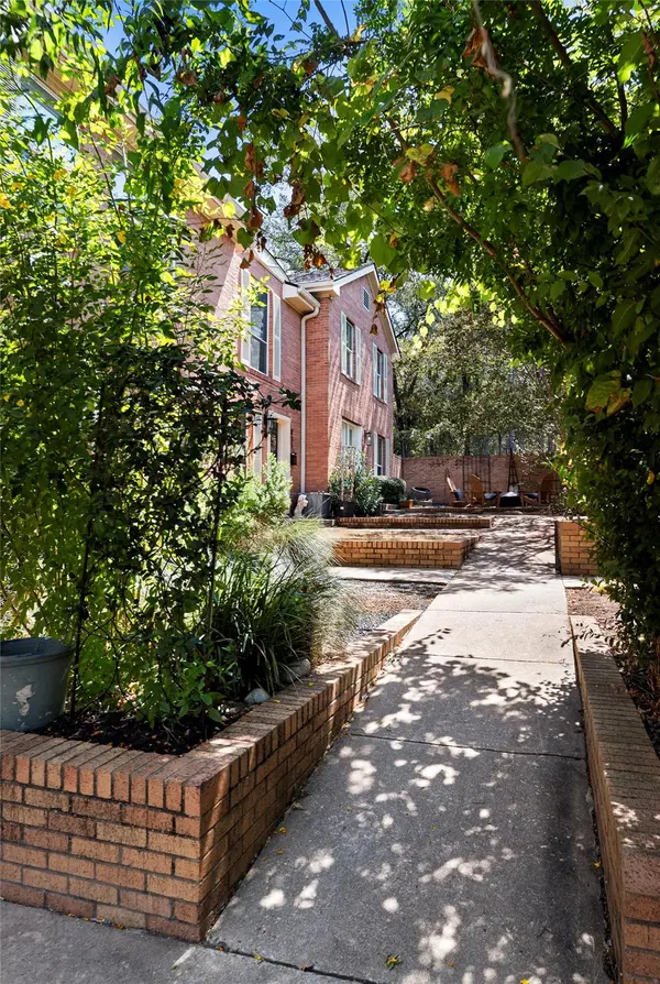 835 E Oltorf ST, Austin, TX 78704