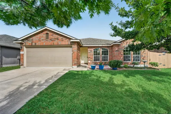 351 Foster LN, Jarrell, TX 76537