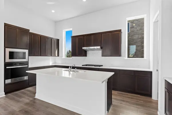 124 Silverbell LN, Bastrop, TX 78602