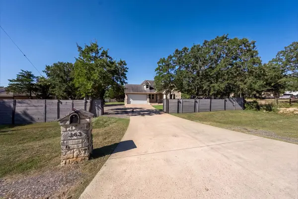 263 Indian Oak DR, Bastrop, TX 78602