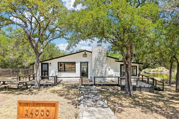 24000 Bluebird LN, Marble Falls, TX 78654