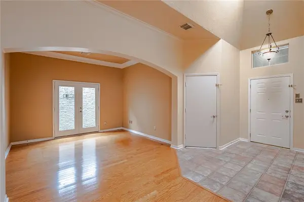 27 Troon DR, Lakeway, TX 78738