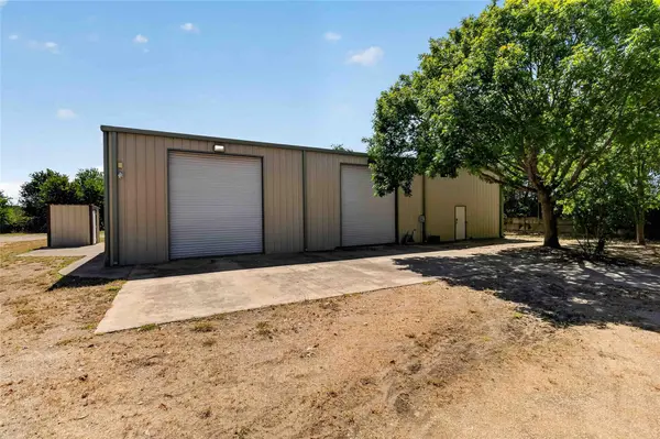 301 FM 1660, Hutto, TX 78634